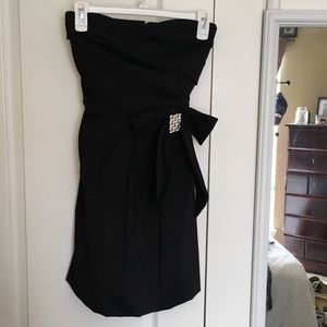 Sweetheart neck, strapless bow detail dress